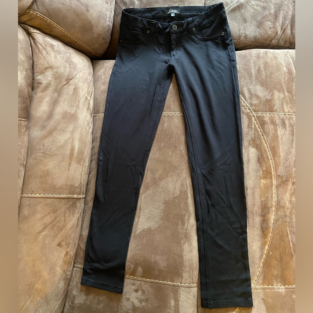 Labijou Stylish Women's Black Skinny Pants